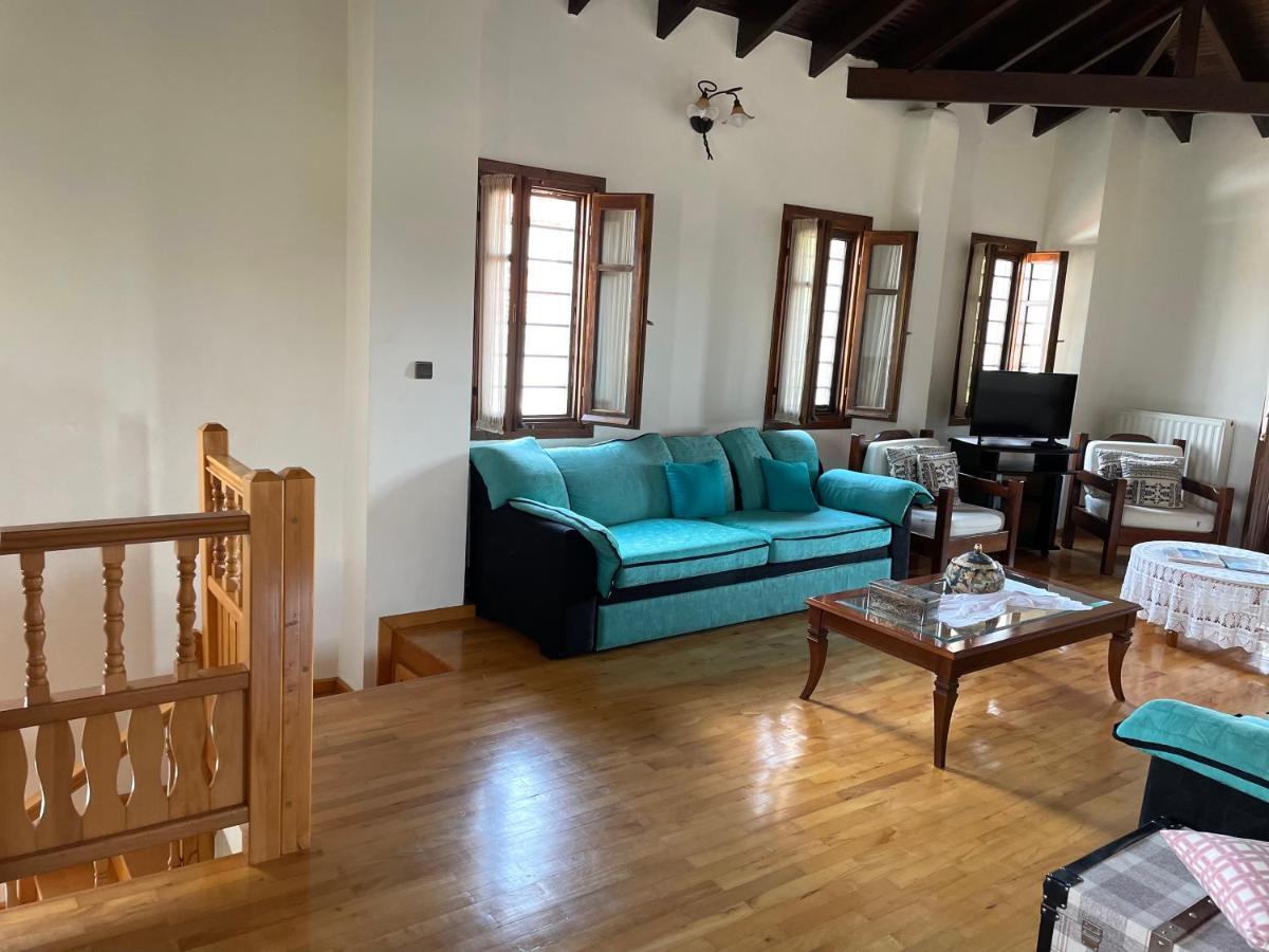 Villa Maira 아피토스 외부 사진