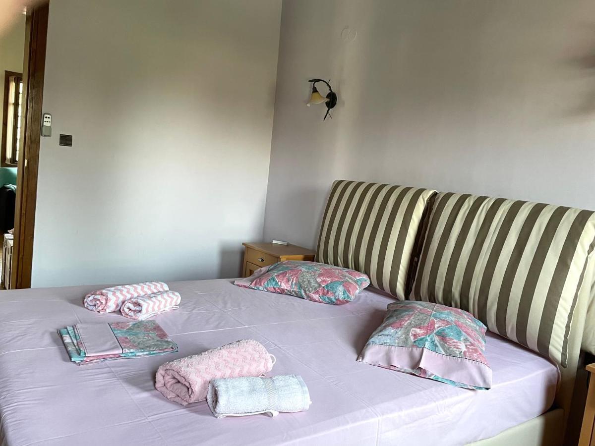 Villa Maira 아피토스 외부 사진