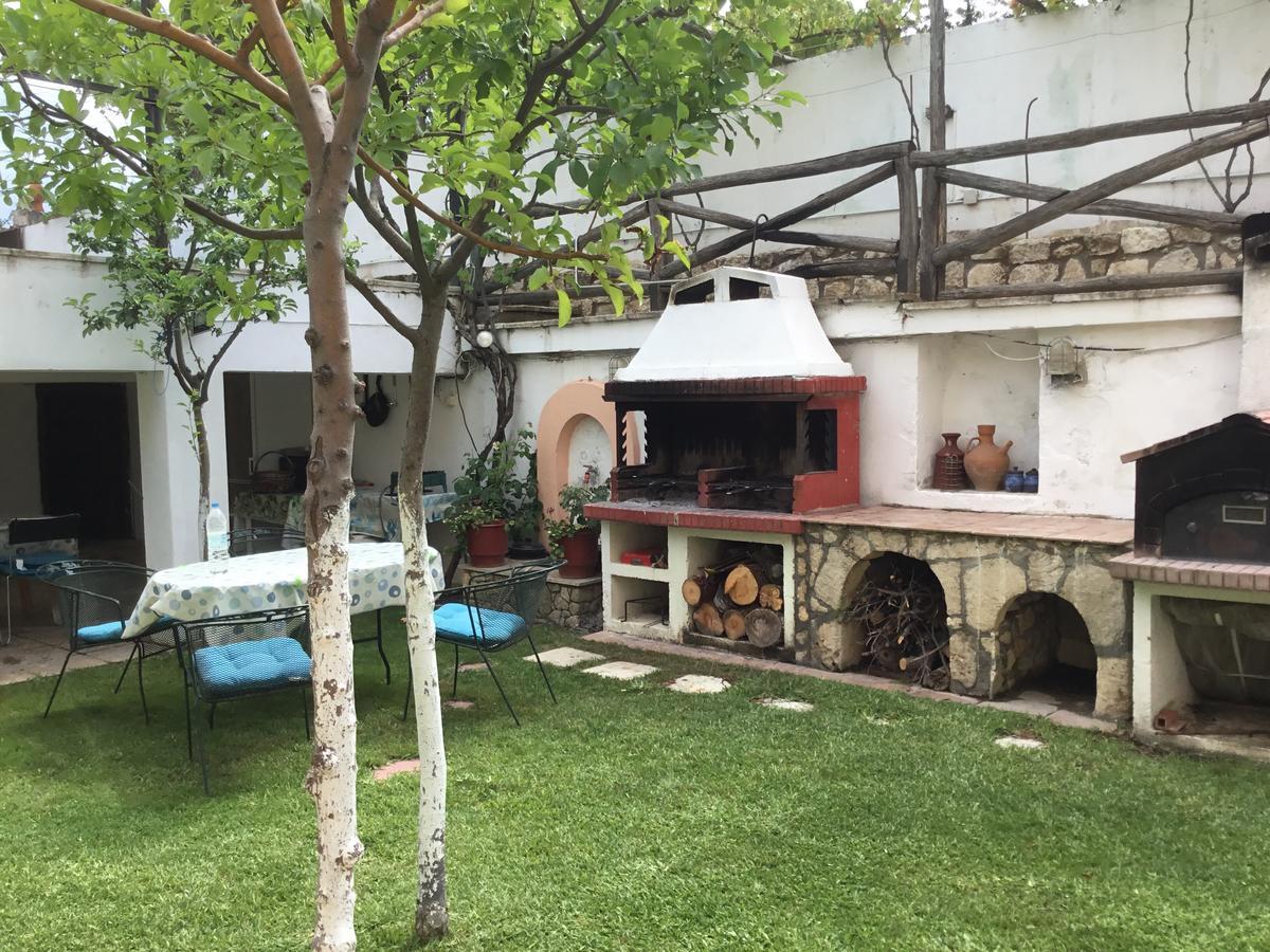 Villa Maira 아피토스 외부 사진