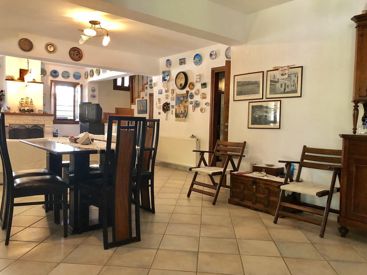 Villa Maira 아피토스 외부 사진