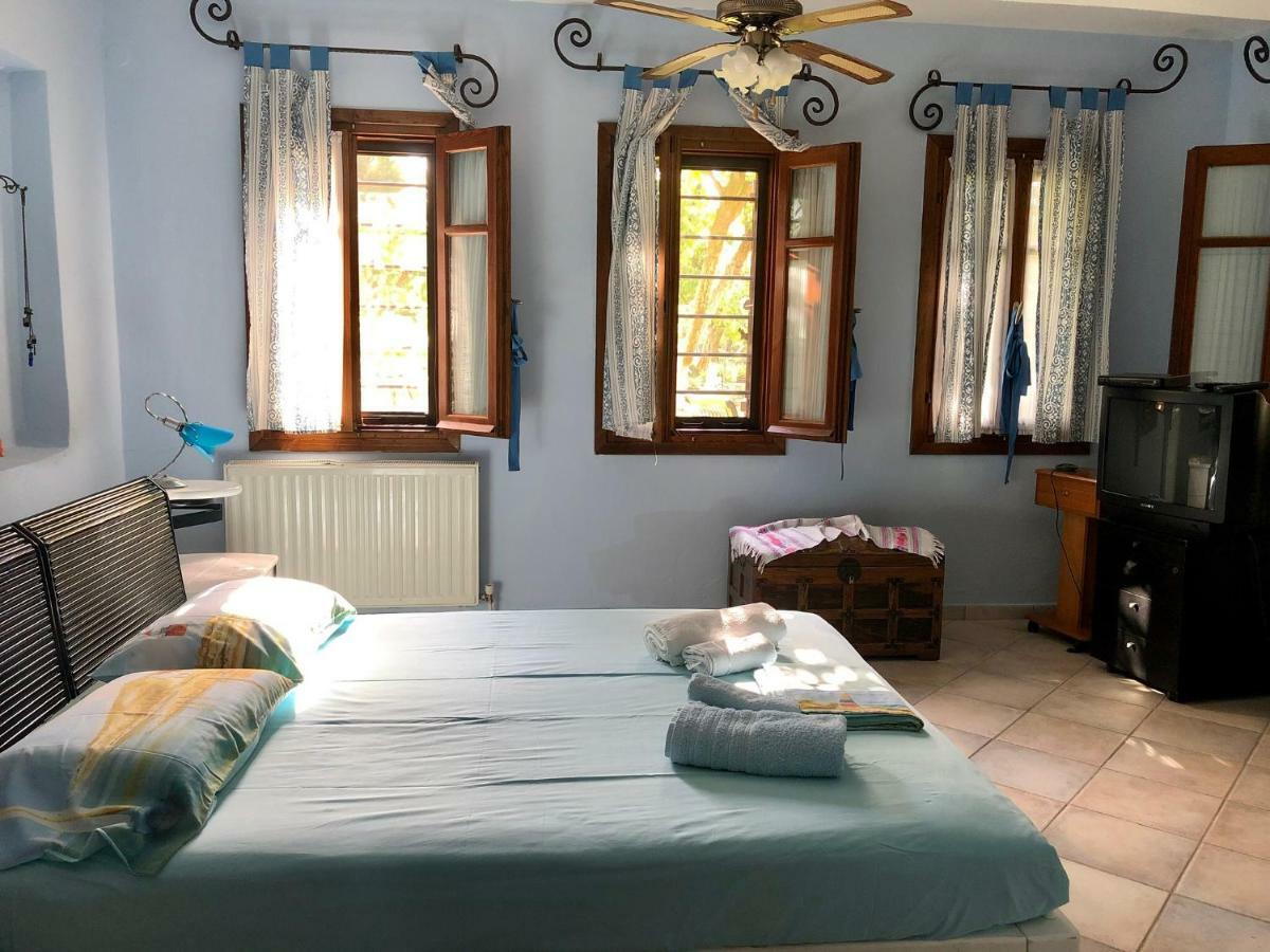 Villa Maira 아피토스 외부 사진