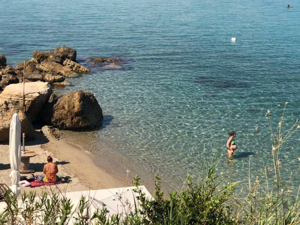 Villa Maira 아피토스 외부 사진